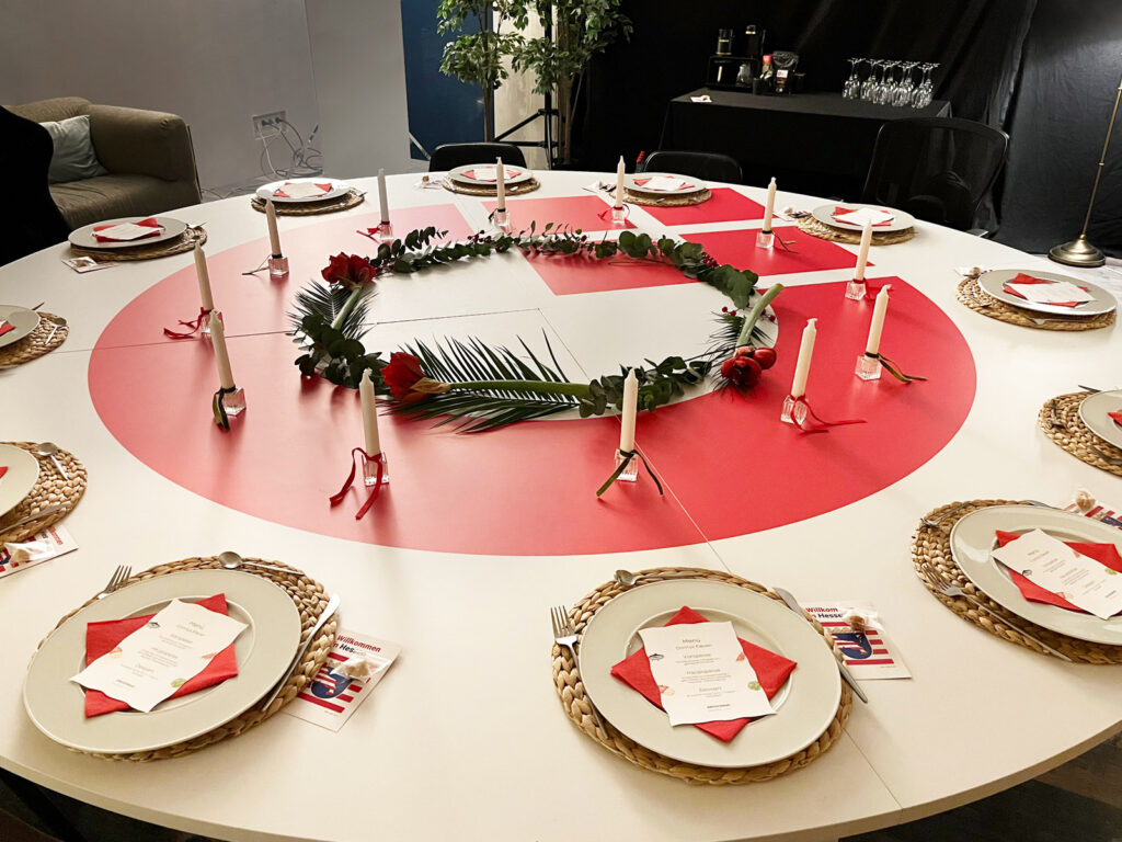 Conny Gärtner - Gastgeberin des Runden Tisches Frankfurt